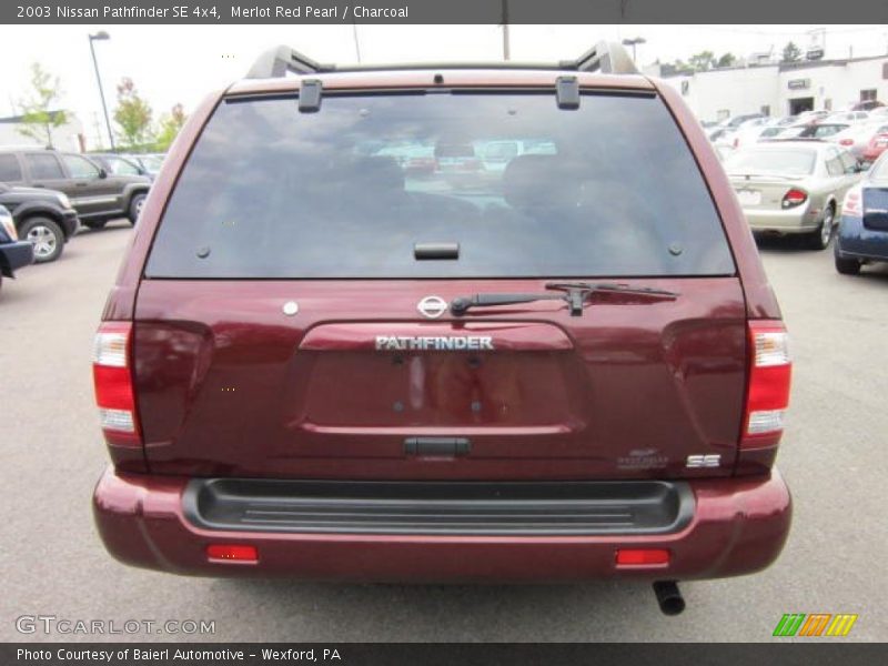 Merlot Red Pearl / Charcoal 2003 Nissan Pathfinder SE 4x4