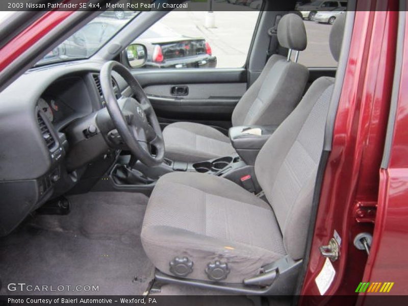 Merlot Red Pearl / Charcoal 2003 Nissan Pathfinder SE 4x4