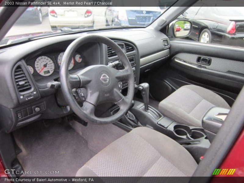 Merlot Red Pearl / Charcoal 2003 Nissan Pathfinder SE 4x4