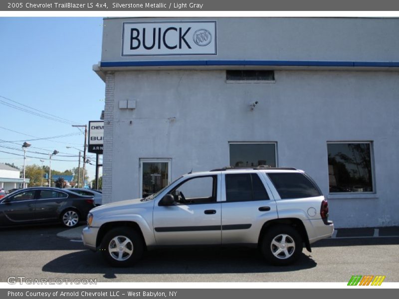 Silverstone Metallic / Light Gray 2005 Chevrolet TrailBlazer LS 4x4