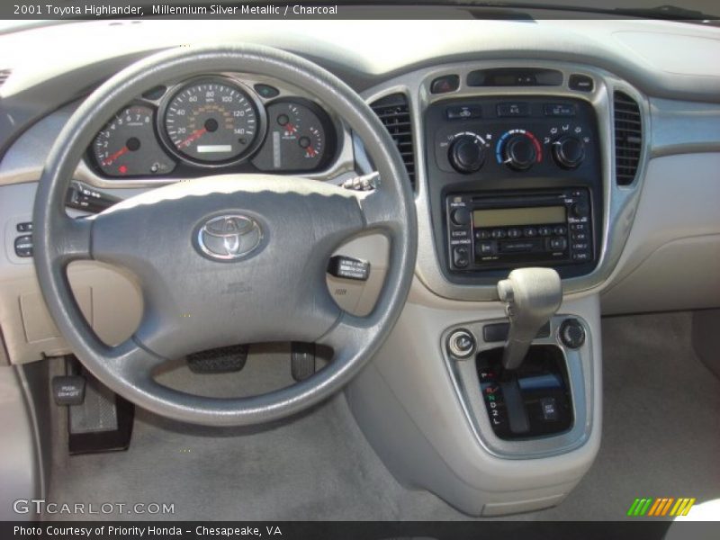 Millennium Silver Metallic / Charcoal 2001 Toyota Highlander