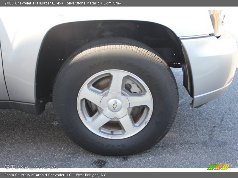 Silverstone Metallic / Light Gray 2005 Chevrolet TrailBlazer LS 4x4