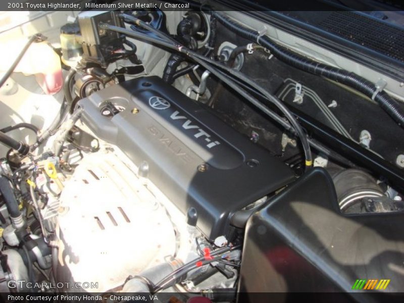Millennium Silver Metallic / Charcoal 2001 Toyota Highlander