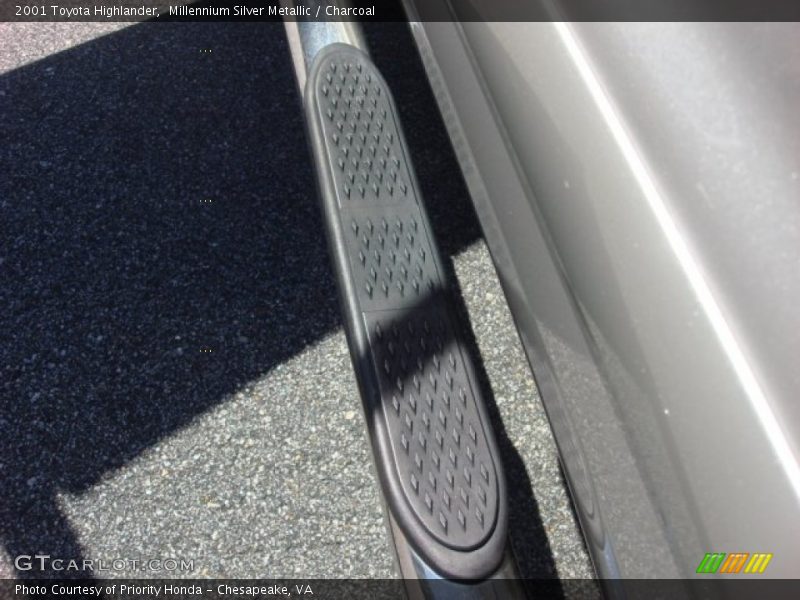 Millennium Silver Metallic / Charcoal 2001 Toyota Highlander