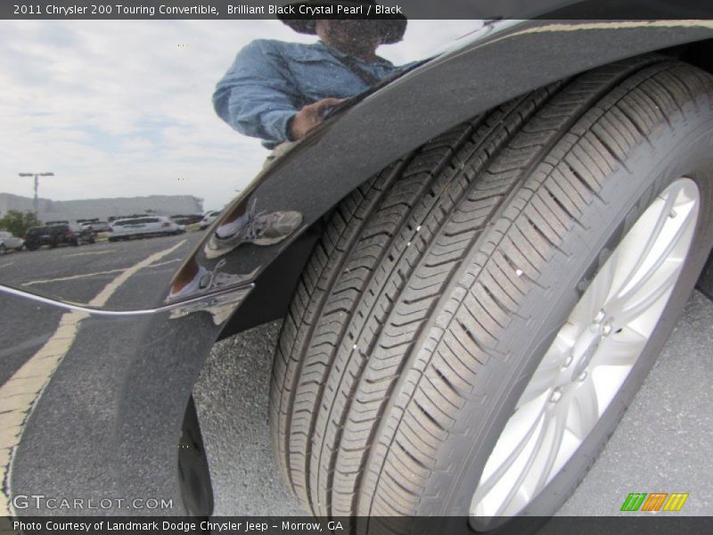 Brilliant Black Crystal Pearl / Black 2011 Chrysler 200 Touring Convertible