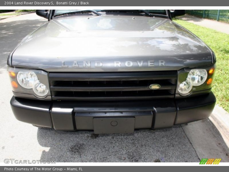 Bonatti Grey / Black 2004 Land Rover Discovery S