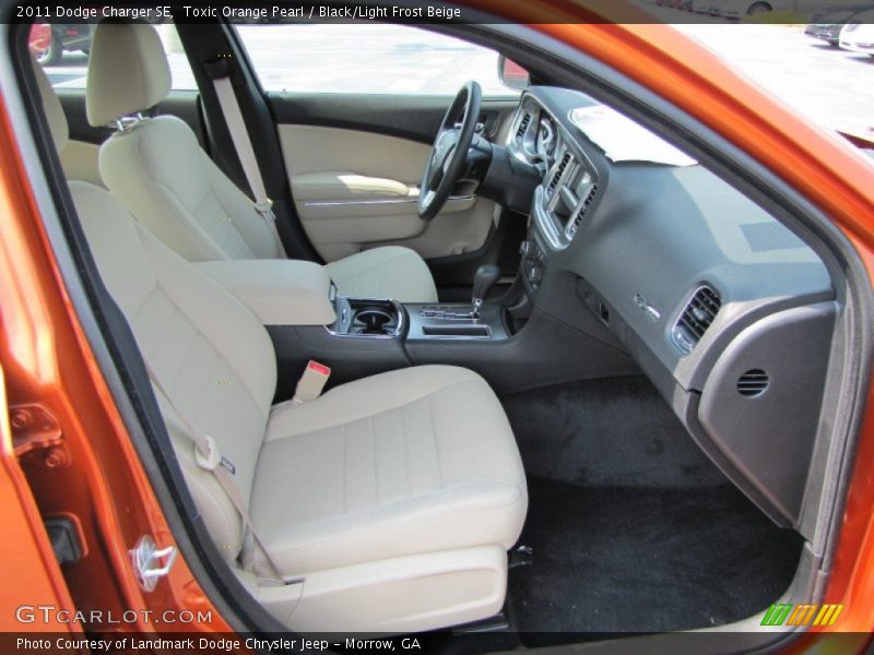 Toxic Orange Pearl / Black/Light Frost Beige 2011 Dodge Charger SE