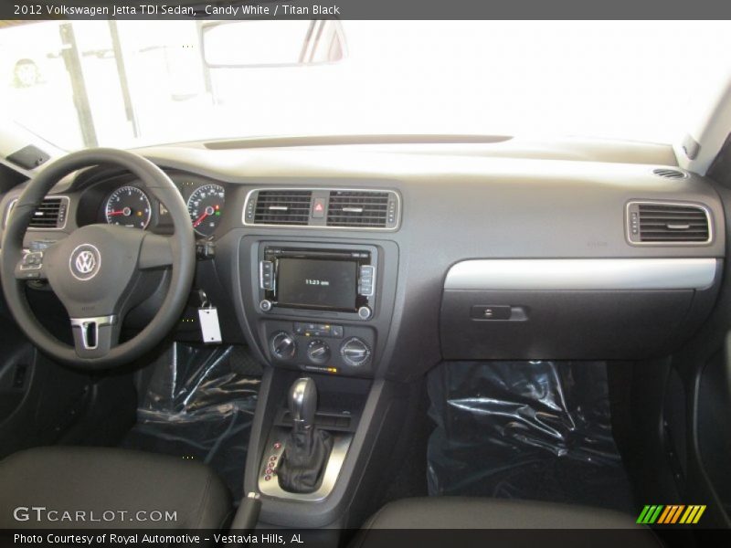 Candy White / Titan Black 2012 Volkswagen Jetta TDI Sedan