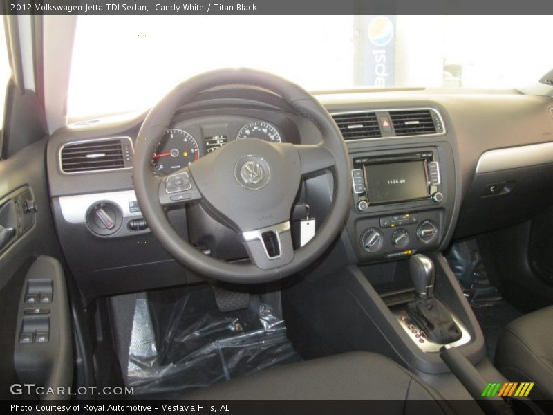 Candy White / Titan Black 2012 Volkswagen Jetta TDI Sedan