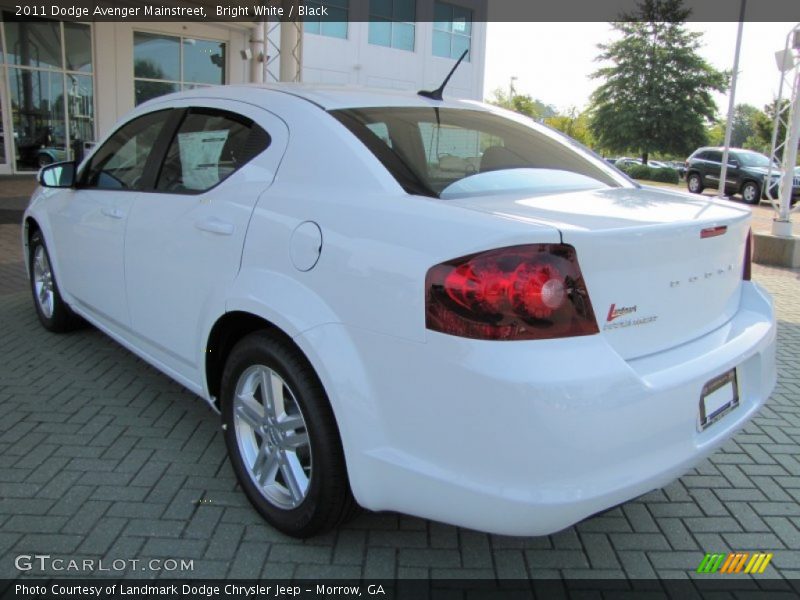 Bright White / Black 2011 Dodge Avenger Mainstreet