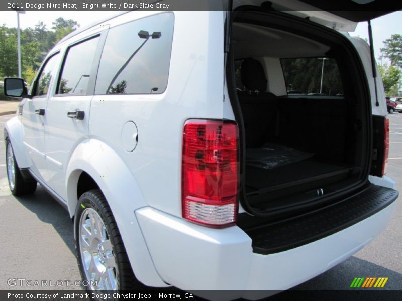 Bright White / Dark Slate Gray 2011 Dodge Nitro Heat