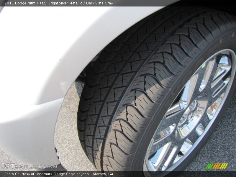 Bright Silver Metallic / Dark Slate Gray 2011 Dodge Nitro Heat