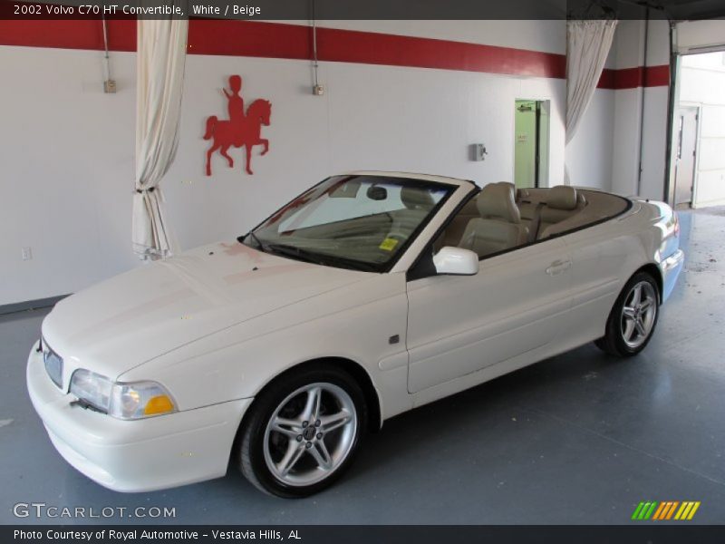 White / Beige 2002 Volvo C70 HT Convertible