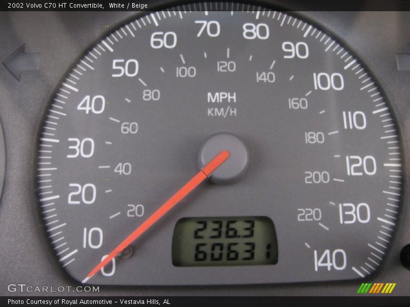 White / Beige 2002 Volvo C70 HT Convertible