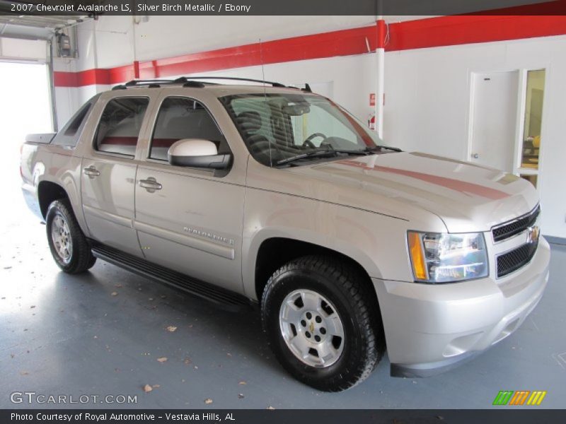 Silver Birch Metallic / Ebony 2007 Chevrolet Avalanche LS