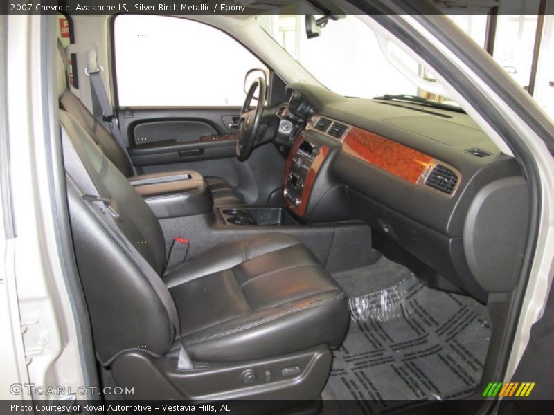 Silver Birch Metallic / Ebony 2007 Chevrolet Avalanche LS