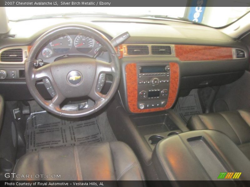 Silver Birch Metallic / Ebony 2007 Chevrolet Avalanche LS