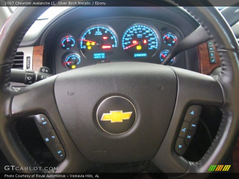 Silver Birch Metallic / Ebony 2007 Chevrolet Avalanche LS