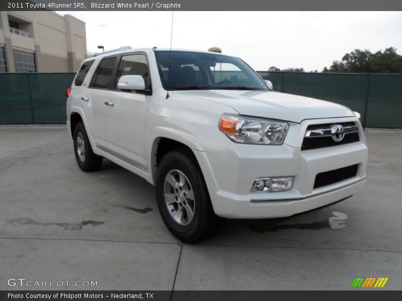 Blizzard White Pearl / Graphite 2011 Toyota 4Runner SR5