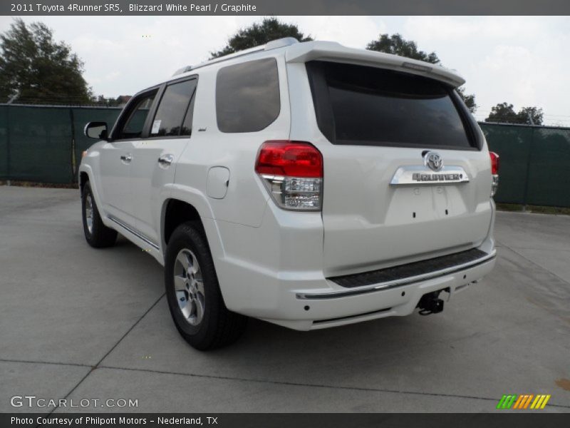 Blizzard White Pearl / Graphite 2011 Toyota 4Runner SR5
