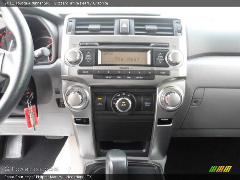 Blizzard White Pearl / Graphite 2011 Toyota 4Runner SR5