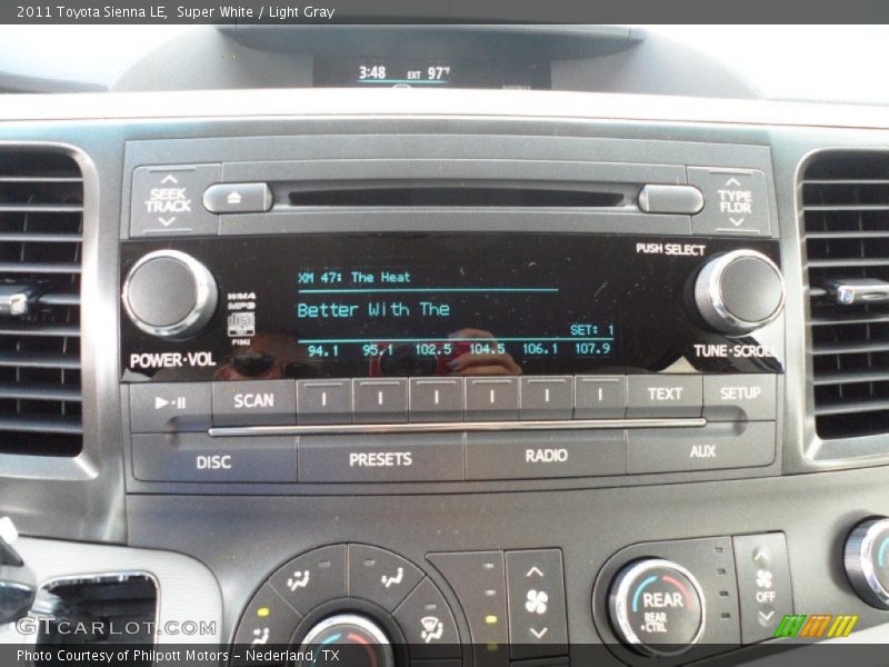 Super White / Light Gray 2011 Toyota Sienna LE