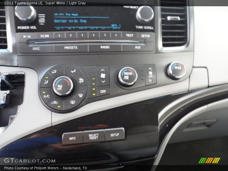 Super White / Light Gray 2011 Toyota Sienna LE