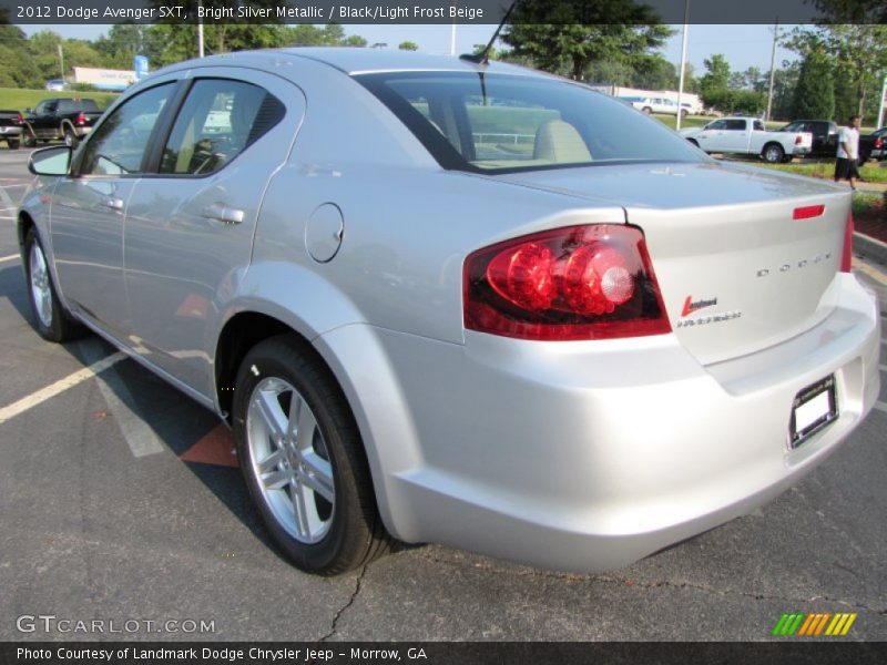 Bright Silver Metallic / Black/Light Frost Beige 2012 Dodge Avenger SXT