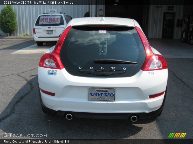Ice White / Off Black/Blonde 2012 Volvo C30 T5