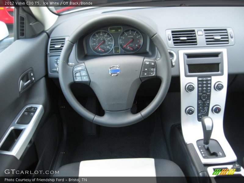 Dashboard of 2012 C30 T5