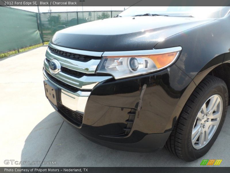 Black / Charcoal Black 2012 Ford Edge SE