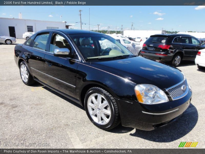 Front 3/4 View of 2006 Five Hundred Limited