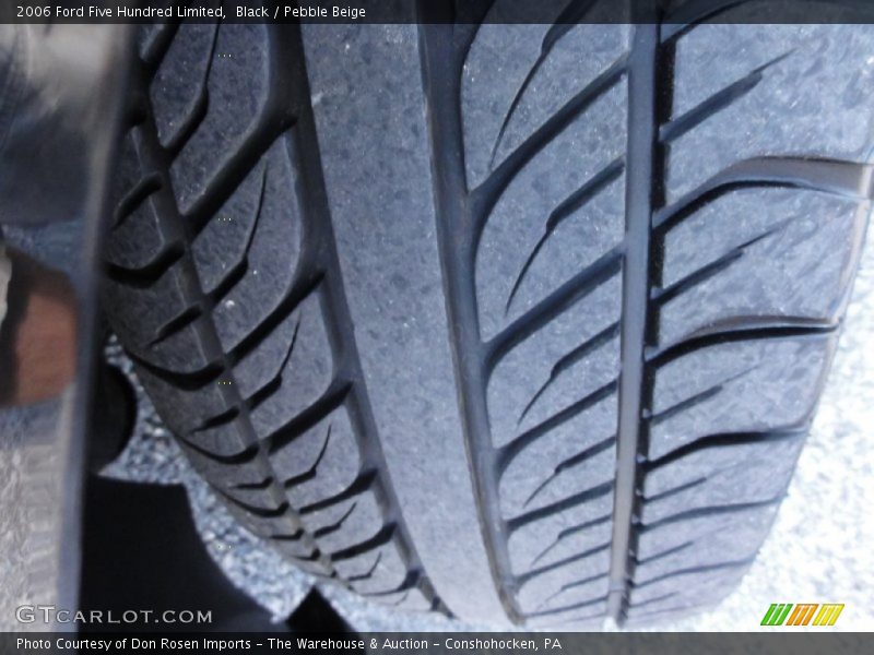 Black / Pebble Beige 2006 Ford Five Hundred Limited