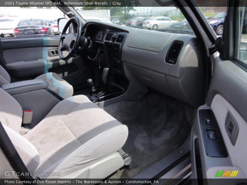 Millennium Silver Metallic / Gray 2001 Toyota 4Runner SR5 4x4