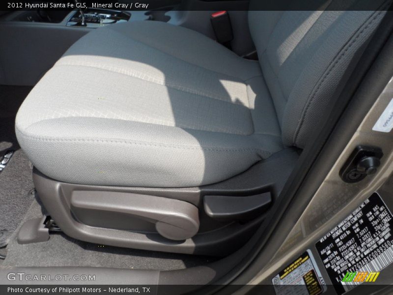 Mineral Gray / Gray 2012 Hyundai Santa Fe GLS