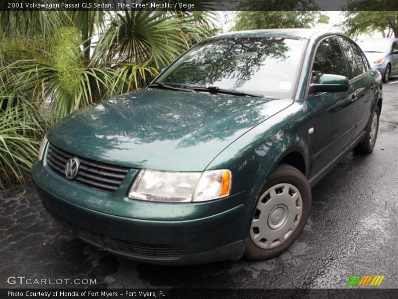 Pine Green Metallic / Beige 2001 Volkswagen Passat GLS Sedan