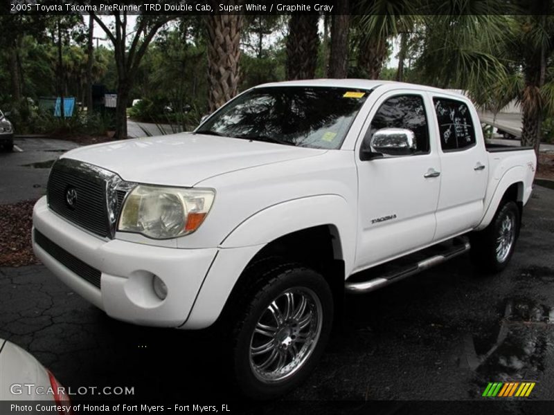 Super White / Graphite Gray 2005 Toyota Tacoma PreRunner TRD Double Cab