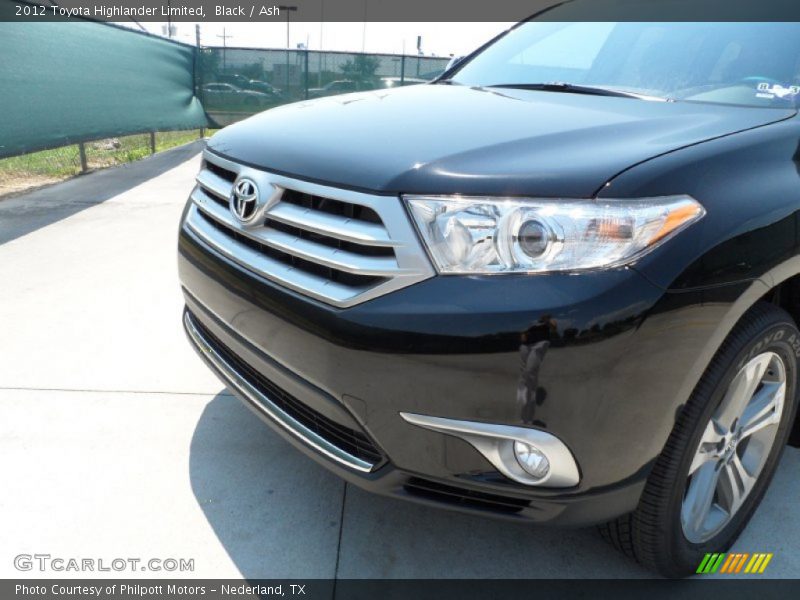 Black / Ash 2012 Toyota Highlander Limited