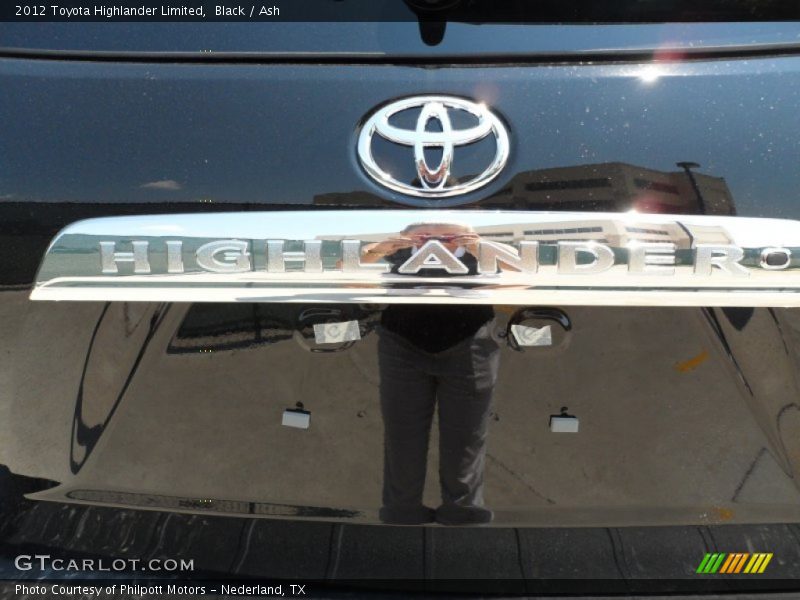 Black / Ash 2012 Toyota Highlander Limited