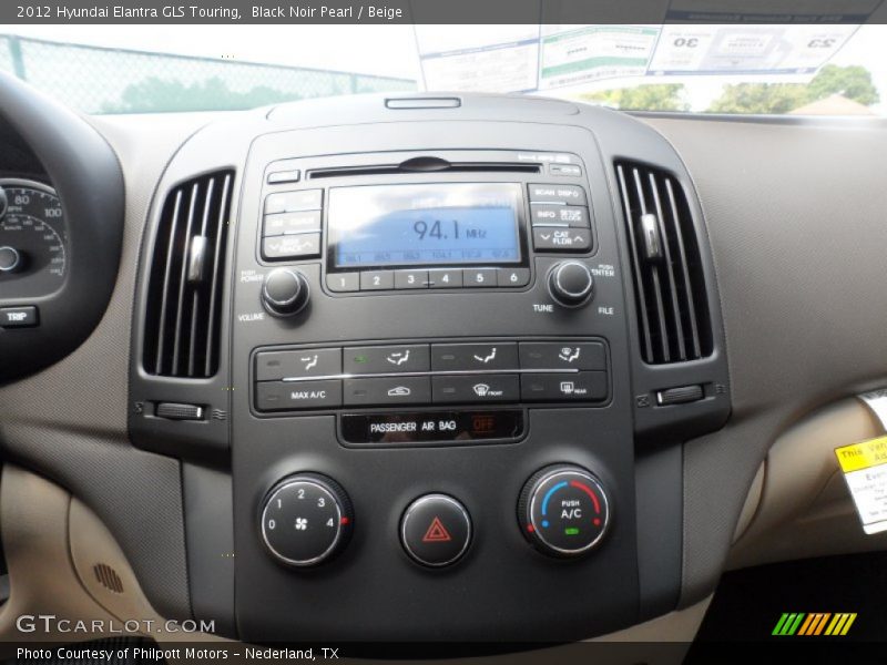 Controls of 2012 Elantra GLS Touring