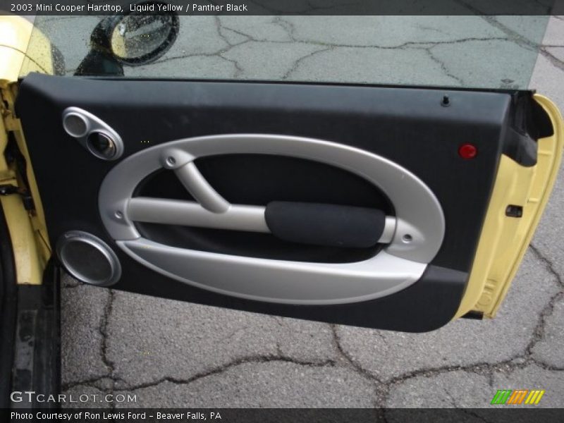 Liquid Yellow / Panther Black 2003 Mini Cooper Hardtop