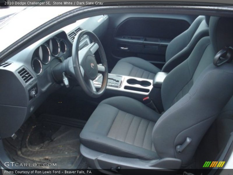 Stone White / Dark Slate Gray 2010 Dodge Challenger SE