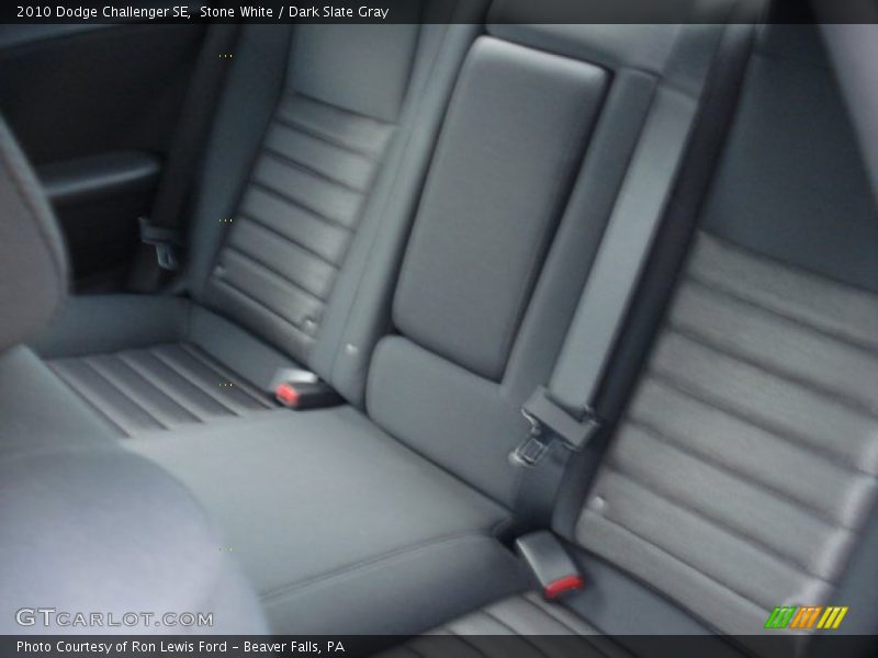 Stone White / Dark Slate Gray 2010 Dodge Challenger SE
