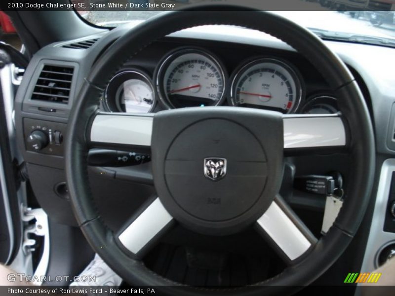 Stone White / Dark Slate Gray 2010 Dodge Challenger SE