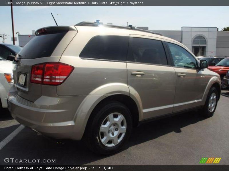 Light Sandstone Metallic / Dark Slate Gray/Light Graystone 2009 Dodge Journey SE