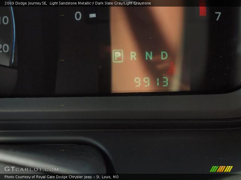 Light Sandstone Metallic / Dark Slate Gray/Light Graystone 2009 Dodge Journey SE