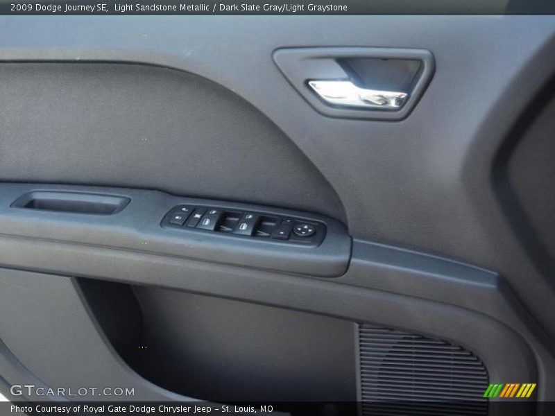 Light Sandstone Metallic / Dark Slate Gray/Light Graystone 2009 Dodge Journey SE