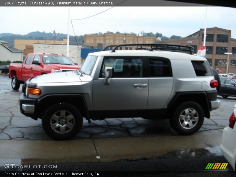 Titanium Metallic / Dark Charcoal 2007 Toyota FJ Cruiser 4WD