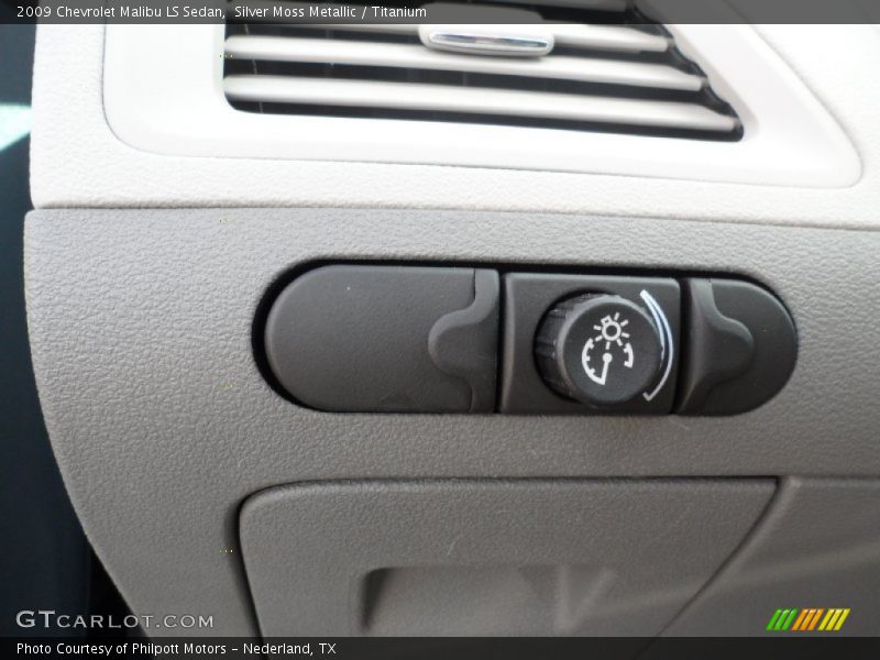 Silver Moss Metallic / Titanium 2009 Chevrolet Malibu LS Sedan