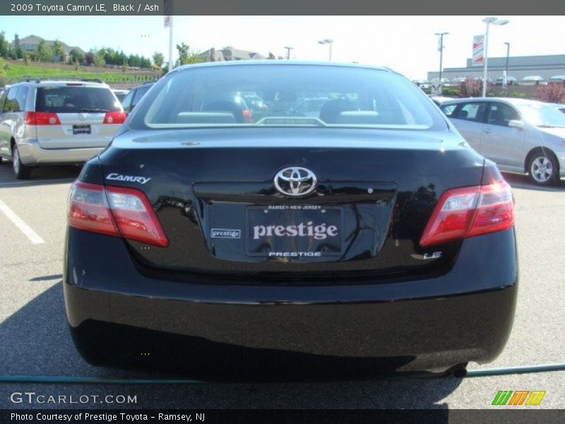 Black / Ash 2009 Toyota Camry LE